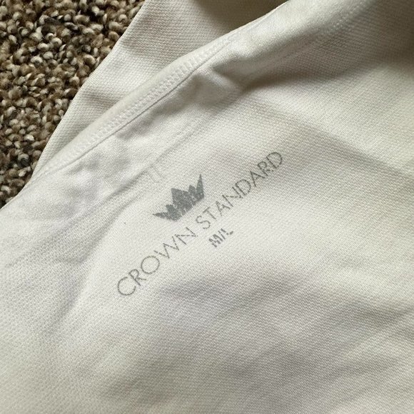 Crown Standard V-Neck White Crop Top - Picture 6 of 6